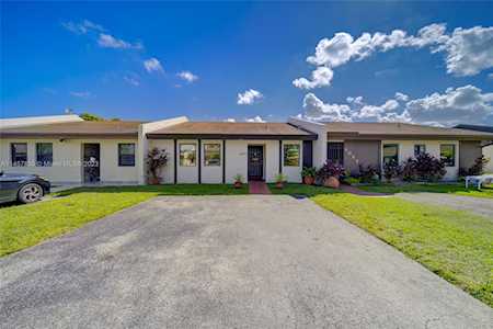 5025 SW 139th Pl Miami, FL 33175
