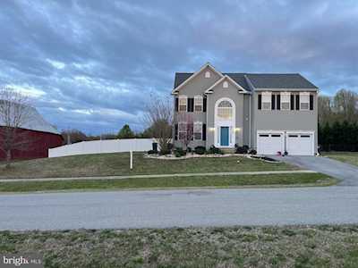 245 Fountain Ln Saint Leonard, MD 20685
