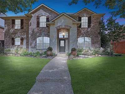 1813 Flint Ridge Drive Allen, TX 75002