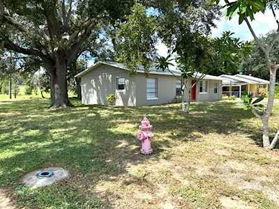 1096 Stewart Ave Frostproof, FL 33843