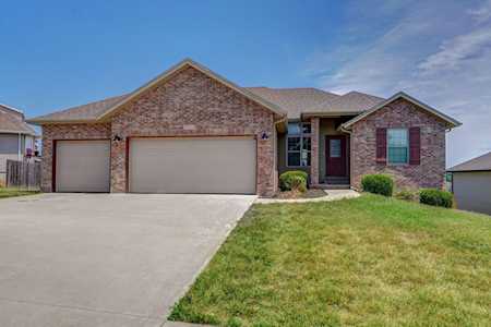 2112 N Williamsburg Ln Ozark, MO 65721