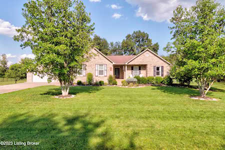 472 Wava Dr Mt Washington, KY 40047