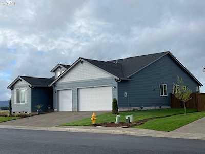 2708 W 15th Junction City, OR 97448