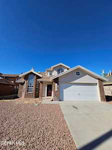 12243 Delacroix Dr El Paso, TX 79936