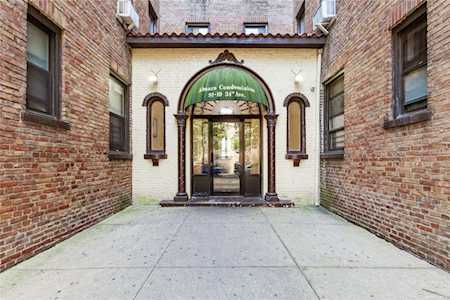 91-10 34th Ave #5J Jackson Heights, NY 11372