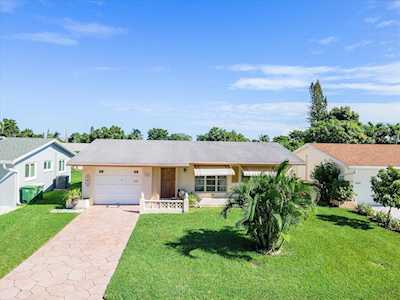 5005 NW 50th St Tamarac, FL 33319