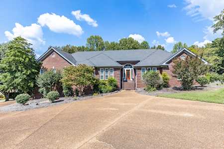 3 Kyle Ct Cottontown, TN 37048