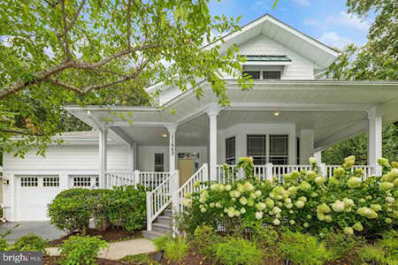 11663 Maid At Arms Ln Berlin, MD 21811