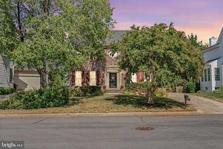 20753 Parkside Circle Sterling, VA 20165
