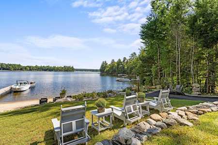 164 Deep Cove Rd Raymond, ME 04071