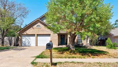 3006 Overland ST Round Rock, TX 78681