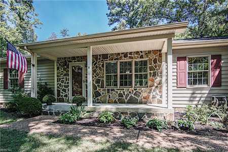 102 Loxley Ln Williamsburg, VA 23185