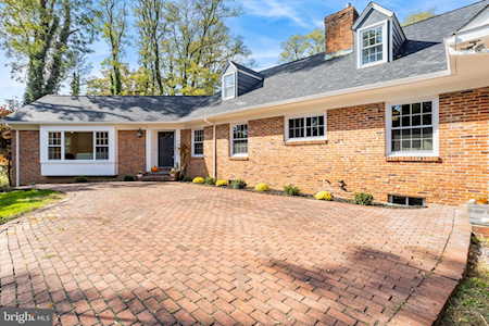 111 Tavistock Ln Haddonfield, NJ 08033