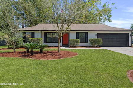 8275 Pepperwood DR Jacksonville, FL 32244