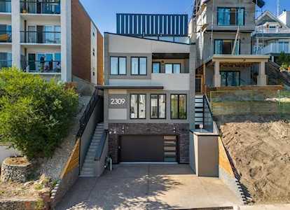 2309 16A St SW Calgary, AB T2T 4K3