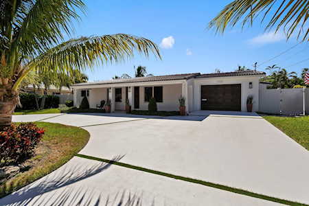 1121 SE 14th Ter Deerfield Beach, FL 33441