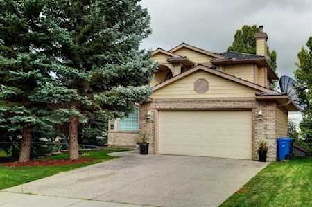 1609 SW Evergreen Hill Calgary, AB T2Y 3A9