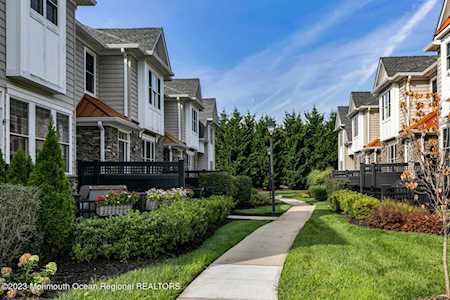 32 Carriage Gate Dr Little Silver, NJ 07739
