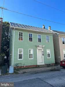 115 W Green St Mechanicsburg, PA 17055