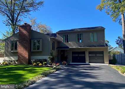 21418 Petitt Ave Cherry Hill, NJ 08002