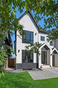 2008 SW 29 Ave Calgary, AB T2T 1N3