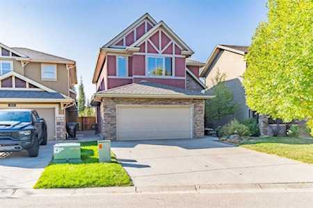559 NW Tuscany Ravine Rd Calgary, AB T3L 3B1