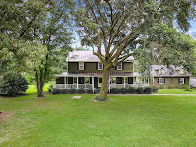 6415 The Home Place Place Awendaw, SC 29429