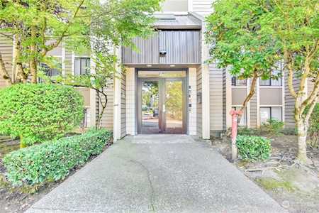 611 SW 5th Ct #A105 Renton, WA 98057
