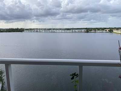 1301 NE Miami Gardens Dr #712W Miami, FL 33179