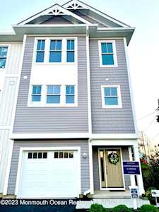 156 W Front St #20 Keyport, NJ 07735