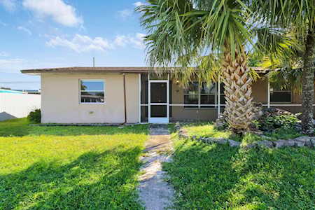 325 Masters Road Palm Springs, FL 33461
