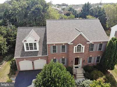 13611 Weinstein Ct Centreville, VA 20120