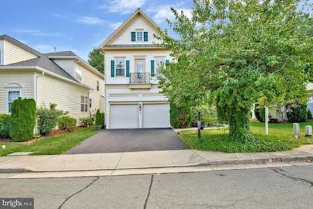 9496 Bankhead Dr Manassas, VA 20110