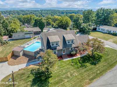 912 Sterling Ave Maryville, TN 37803