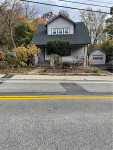 339 Old River Rd Lincoln, RI 02838