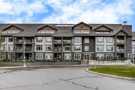 25 Aspenmont Heights SW #111 Calgary, AB T3H 0E4