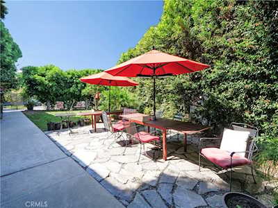 3751 Lockland Dr #D Los Angeles, CA 90008