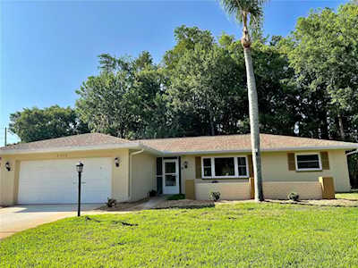 3240 Sand Key Dr Palm Harbor, FL 34684