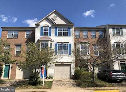 1125 Cypress Tree Place Herndon, VA 20170
