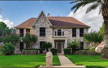 9722 New Kent Dr Sugar Land, TX 77498