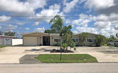 21348 Edgewater Dr Port Charlotte, FL 33952
