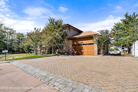 834 Sunrise Blvd Forked River, NJ 08731