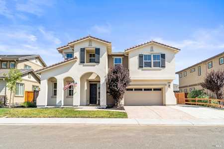 807 Roadrunner Way Vacaville, CA 95688