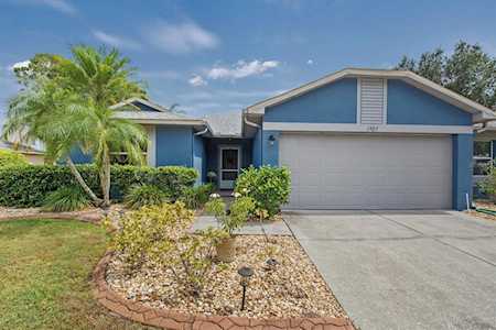 1925 Grand Cypress Ln Sun City Center, FL 33573