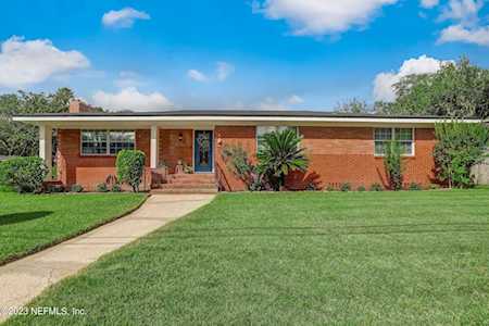 7052 Catalonia AVE Jacksonville, FL 32217