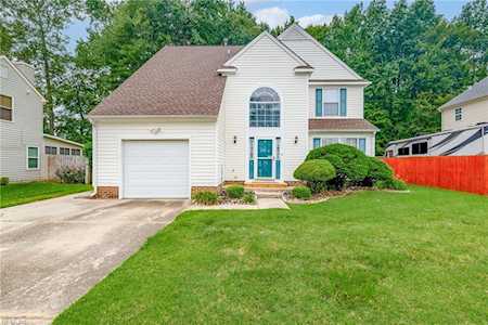 425 Cardiff St Hampton, VA 23666