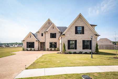 637 Woodland Levee Way Cordova, TN 38018