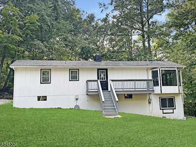 15 Glen Dr Vernon Twp., NJ 07461