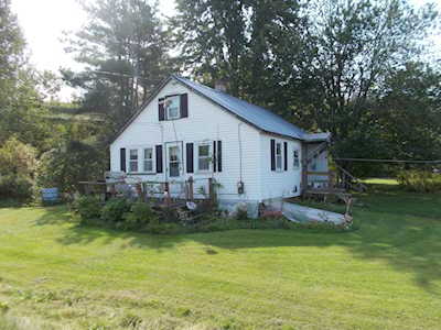 33 Quaker Hill Rd Unity, ME 04988
