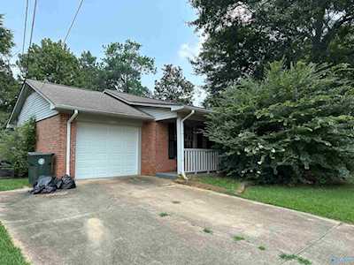 1714 Lucas Street Athens, AL 35611